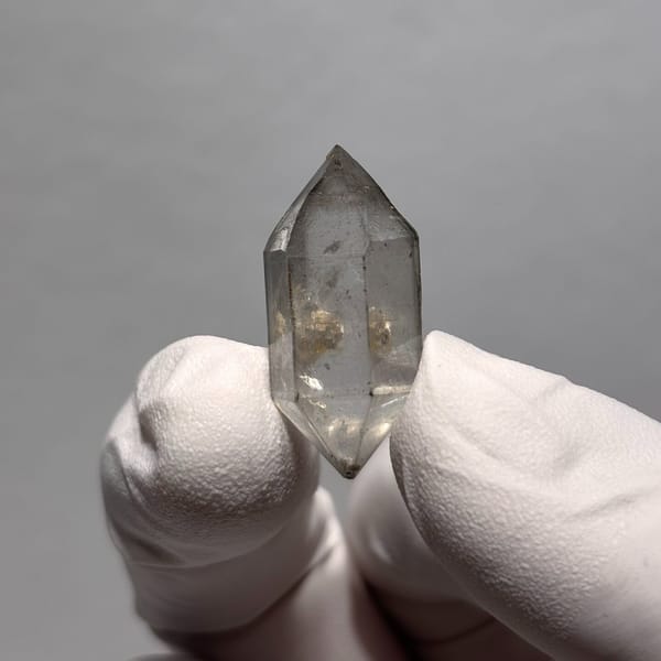 Etched Sketch Quartz with Vug Yunnan 2.8 cm — alternate view