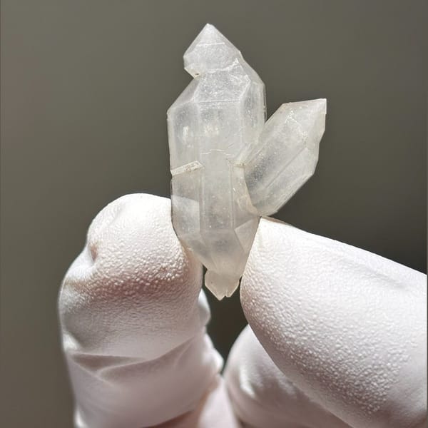 White etched dt Yunnan 3.5 cm — complete view