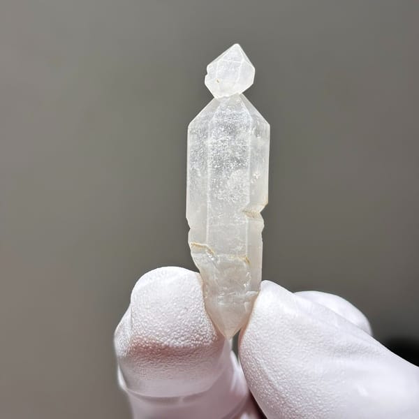 White etched dt Yunnan 4.6 cm — complete view