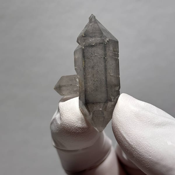 Flower-Tip Sketch DT Quartz Yunnan 4.0 cm — complete view