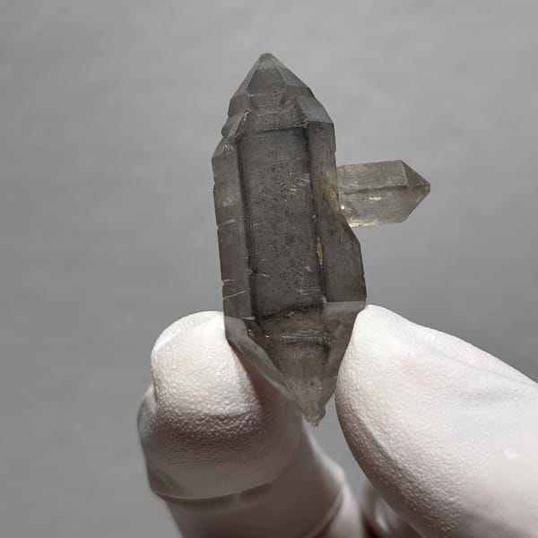 Flower-Tip Sketch DT Quartz Yunnan 4.0 cm — detail view