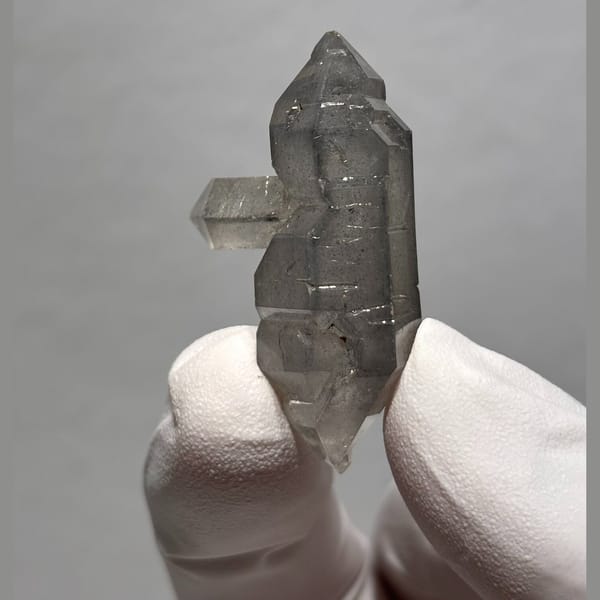 Flower-Tip Sketch DT Quartz Yunnan 4.0 cm — detail view