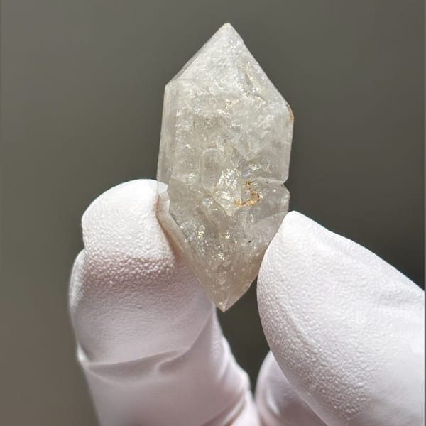 Sparkle Quartz Yunnan 3.6 cm — detail view