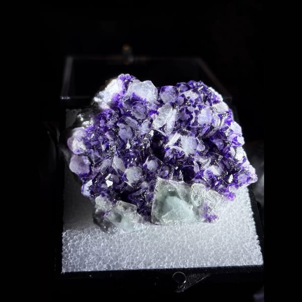 Purple-zoned eye fluorite cluster from Inner Mongolia — complete view
