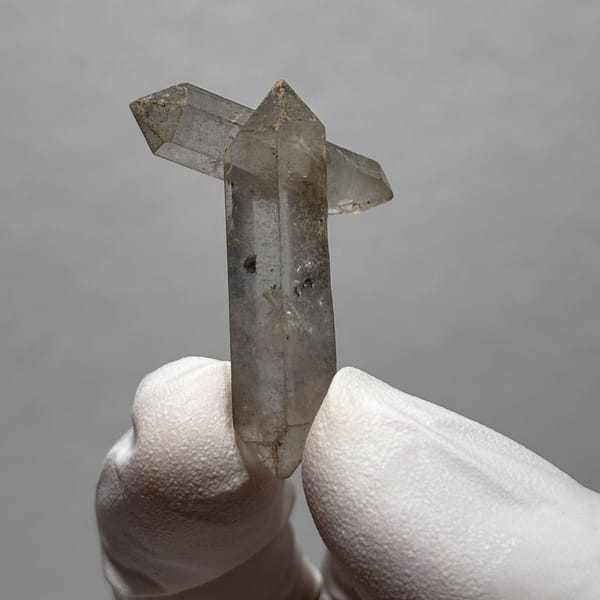 Flowing-Sand Sketch DT Quartz Yunnan 3.6 cm — detail view