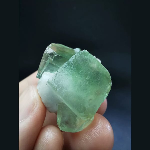 Apple-green fluorite on candle quartz — alternate view