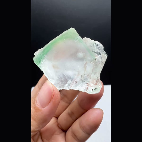 Clear Fluorite with Green Rim Yaogangxian 4.2 cm — complete view