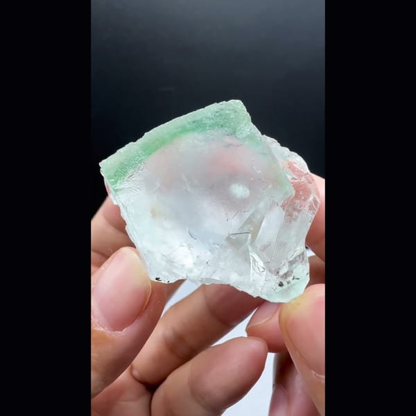 Clear Fluorite with Green Rim Yaogangxian 4.2 cm — detail view