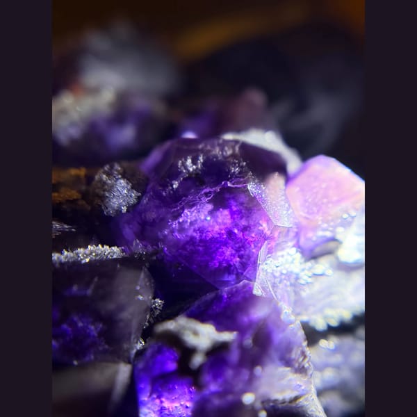 Old-stock tanzanite purple fluorite from Fujian — alternate view