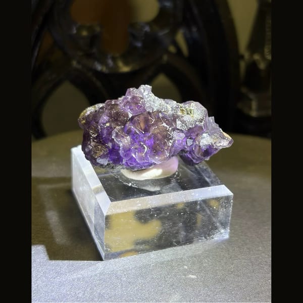 Old-stock tanzanite purple fluorite from Fujian — alternate view