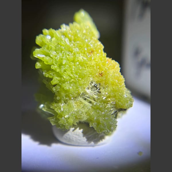 Apple-green pyromorphite from Guilin, Guangxi — alternate view