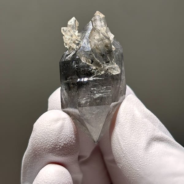 Sparkle Quartz Point Yunnan 3.9 cm — detail view