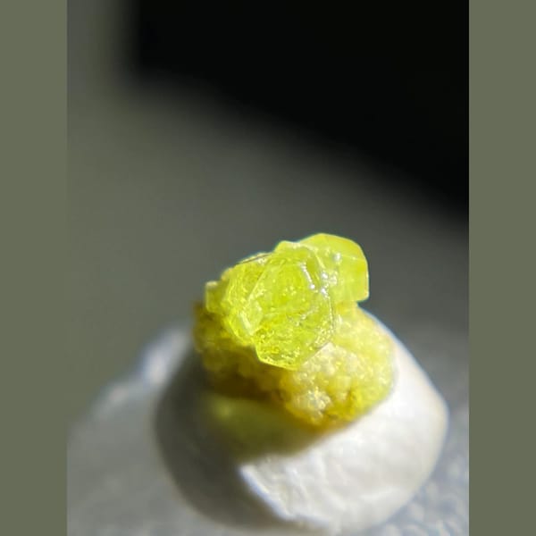 Demantoid andradite garnet from Pakistan — alternate view