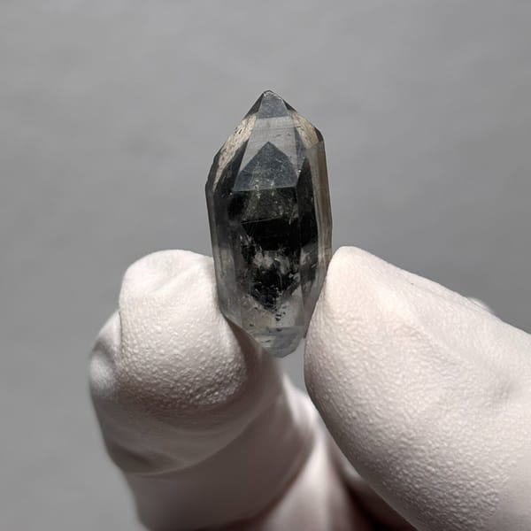 Phantom DT Quartz Yunnan 2.5 cm — alternate view