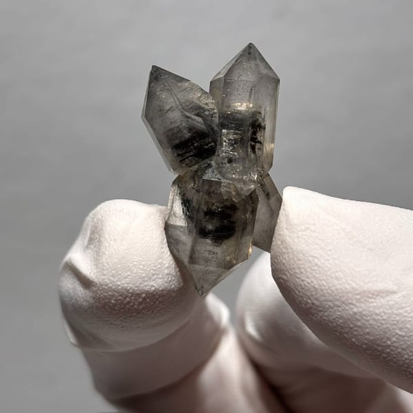 Dt quartz Yunnan 2.1 cm — alternate view