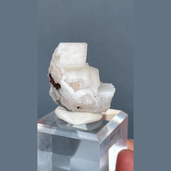 Hemimorphite with Calcite Mexico 3.1 cm — detail view