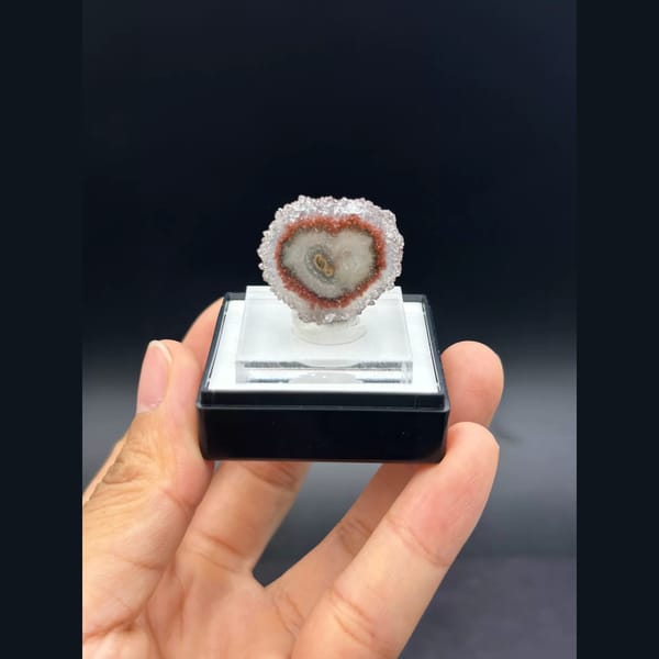 Heart-shaped quartz stalactite slice from Artigas, Uruguay — alternate view