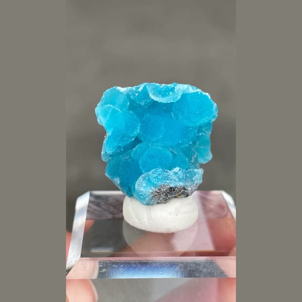 Velvety blue ball hemimorphite from Guangdong — complete view