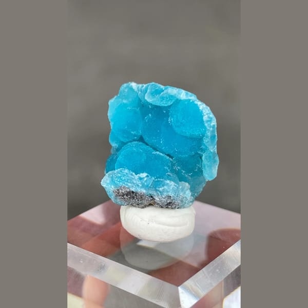 Velvety blue ball hemimorphite from Guangdong — alternate view