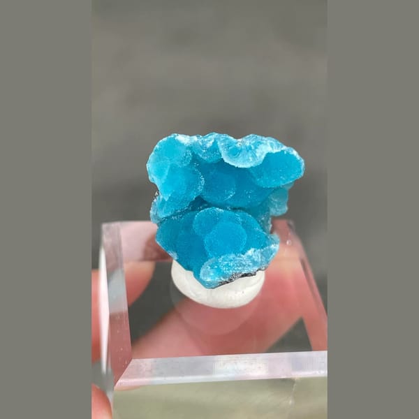 Velvety blue ball hemimorphite from Guangdong — detail view
