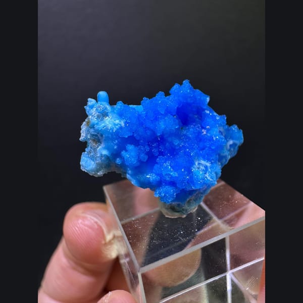 Bright blue snow-scene allophane from Guizhou — detail view
