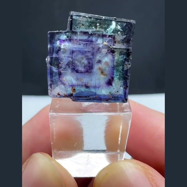 Bicolor Phantom Fluorite Yaogangxian 1.5 cm — alternate view