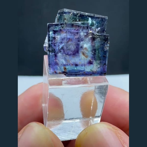 Bicolor Phantom Fluorite Yaogangxian 1.5 cm — alternate view