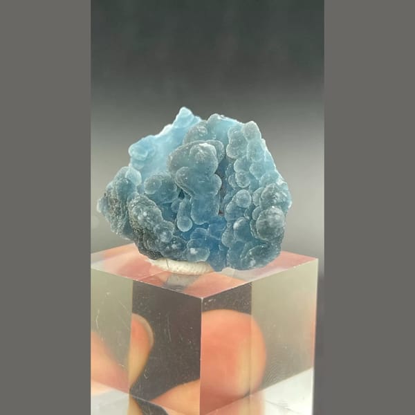 Blue plumbogummite cluster from Guangxi — alternate view