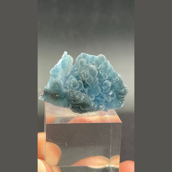 Blue plumbogummite cluster from Guangxi — detail view