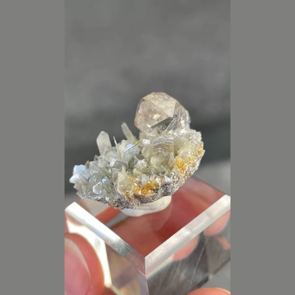 High-clarity quartz with muscovite from Xuebaoding — detail view