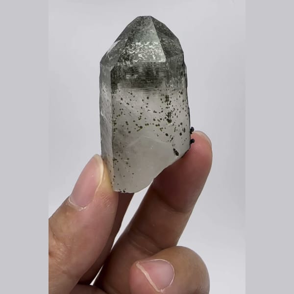 Phantom Quartz with Chlorite Yaogangxian 4.5 cm — complete view