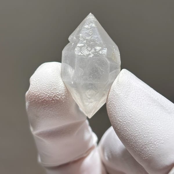 White etched dt Yunnan 3.3 cm — complete view