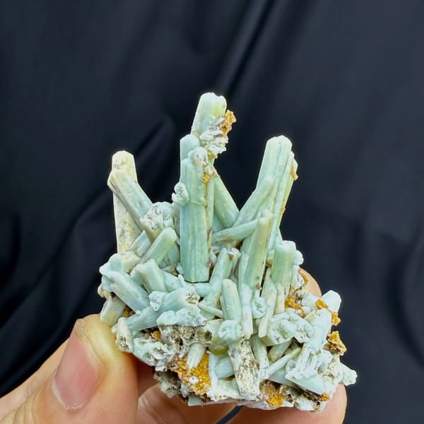 Complete reverse view of pale blue-green plumbogummite matrix