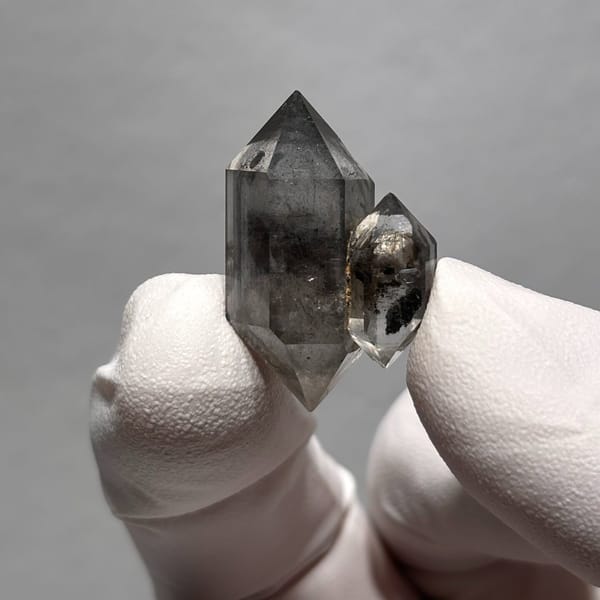 Multi-Crystal Sparkle Quartz Yunnan 2.7 cm — alternate view