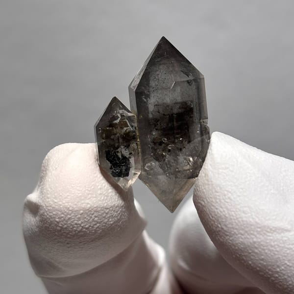 Multi-Crystal Sparkle Quartz Yunnan 2.7 cm — alternate view