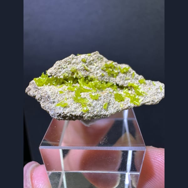 Grass-green pyromorphite on matrix from Gongcheng, Guangxi — complete view