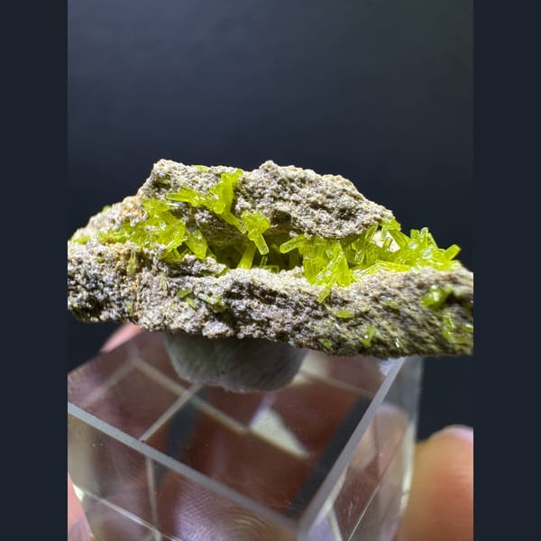 Grass-green pyromorphite on matrix from Gongcheng, Guangxi — alternate view