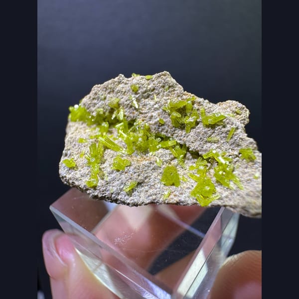 Grass-green pyromorphite on matrix from Gongcheng, Guangxi — alternate view