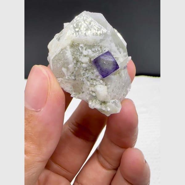 Candle Quartz with Purple Fluorite Yaogangxian 3.5 cm — complete view
