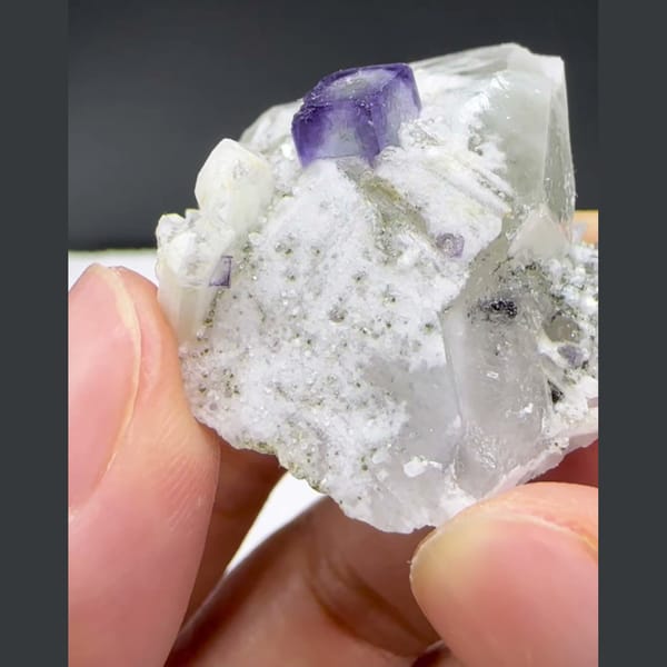 Candle Quartz with Purple Fluorite Yaogangxian 3.5 cm — alternate view
