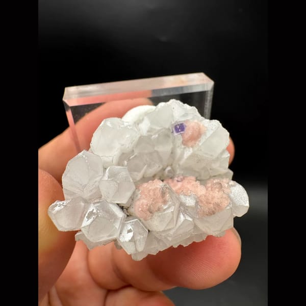 Pink Rhodochrosite with Quartz and Fluorite Wuzhou, Guangxi 4.2 cm — detail view