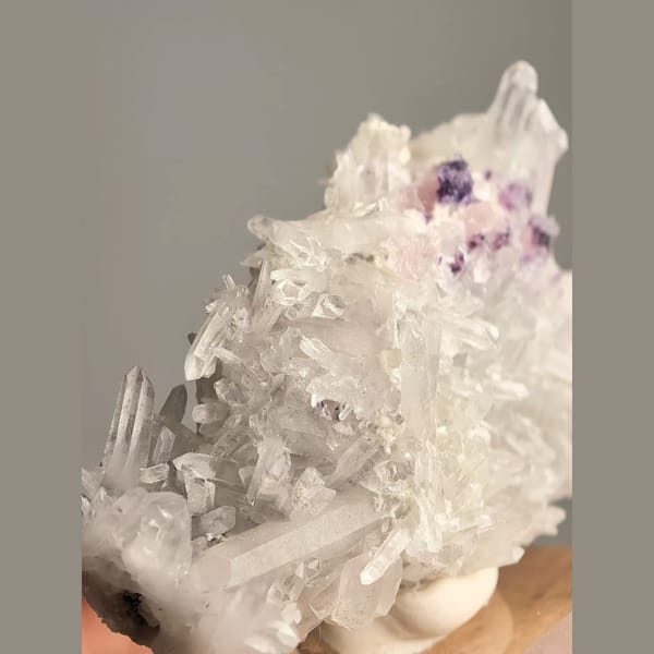 Pink Fluorite with Quartz Inner Mongolia 7.0 cm — detail view