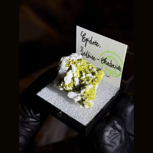 Epidote with chabazite and stilbite from Luoyuan, Fujian — alternate view