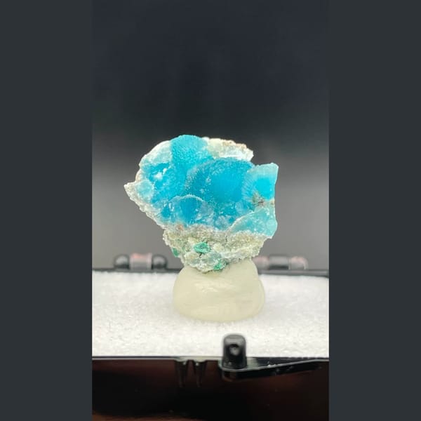 Glacier blue hemimorphite from Guangdong — complete view