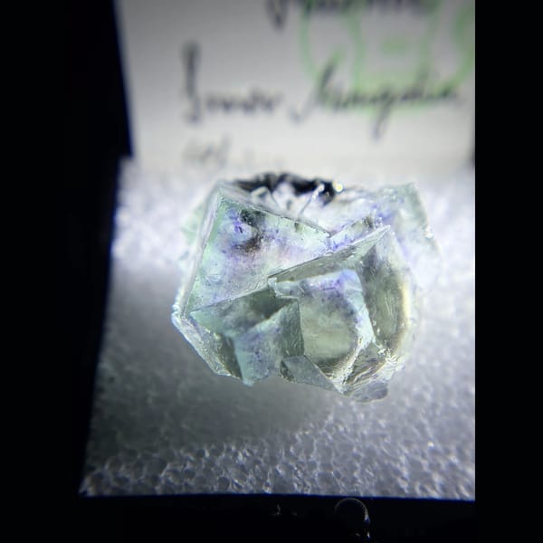Glassy green phantom fluorite from Yindu — alternate view