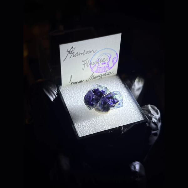 Deep violet-blue phantom fluorite from Yindu — complete view