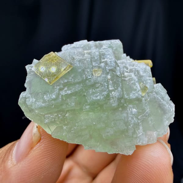 Complete reverse view of the exact fluorite and barite specimen