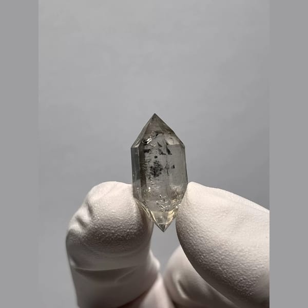 Enhydro DT Quartz Yunnan 2.5 cm — alternate view
