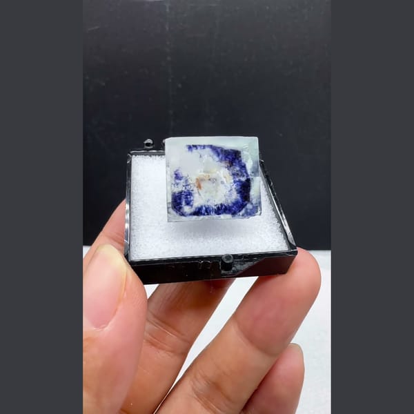 Blue Phantom Fluorite Yaogangxian 1.8 cm — alternate view