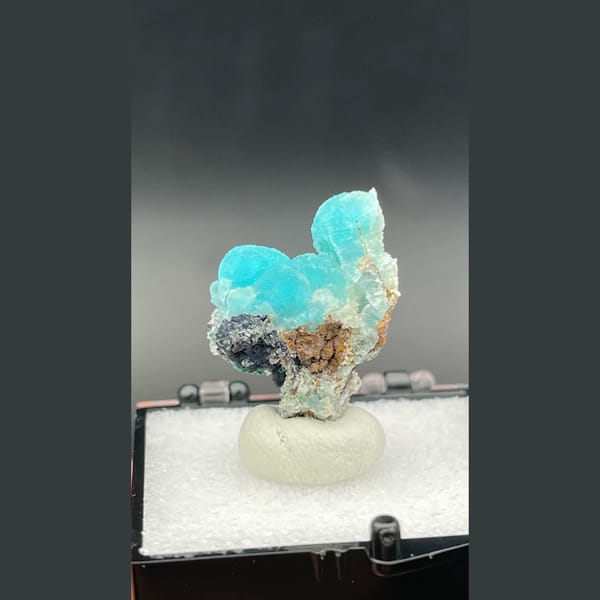 Bright glacier-blue hemimorphite from Guangdong — alternate view